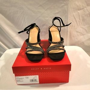 Dress shoes wedge heel